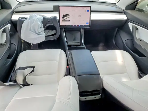 5YJ3E1EA0KF445090 2019 TESLA MODEL 3 - Image 8