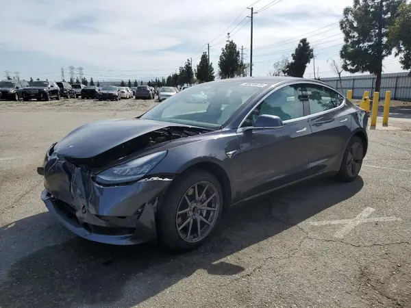 5YJ3E1EA0KF445185 2019 TESLA MODEL 3 - Image 1
