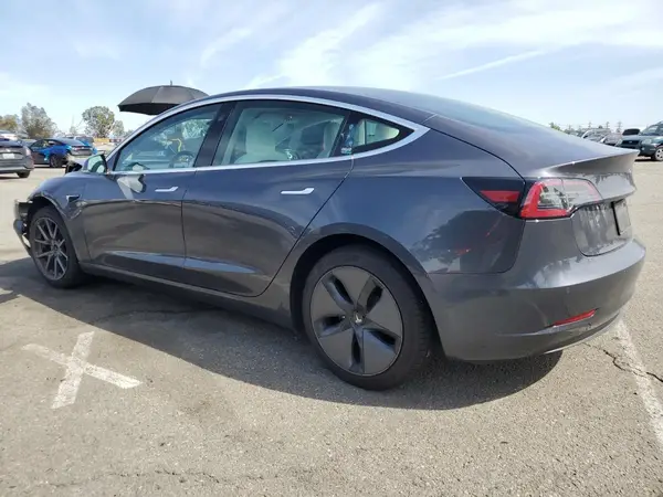5YJ3E1EA0KF445185 2019 TESLA MODEL 3 - Image 2