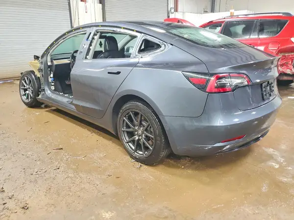 5YJ3E1EA0KF449432 2019 TESLA MODEL 3 - Image 2