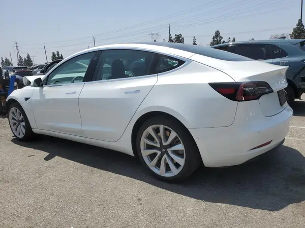 5YJ3E1EA0KF476694 2019 TESLA MODEL 3 - Image 2
