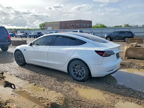 5YJ3E1EA0KF483001 2019 TESLA MODEL 3 - Image 2