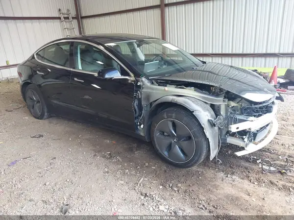 5YJ3E1EA0KF484391 2019 TESLA MODEL 3 - Image 1