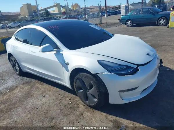 5YJ3E1EA0KF484813 2019 TESLA MODEL 3 - Image 1