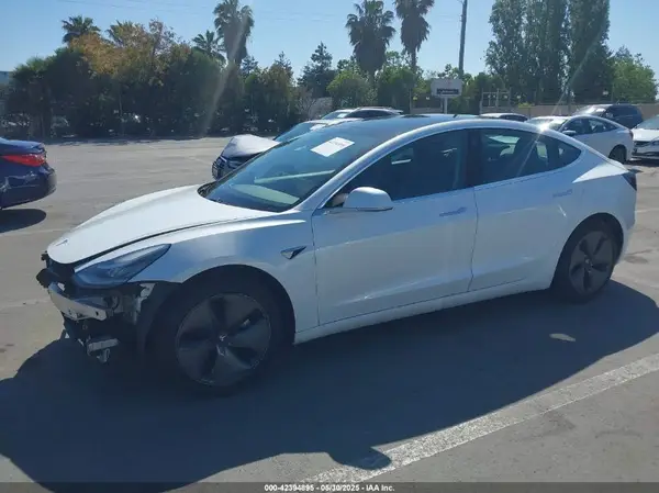 5YJ3E1EA0KF485346 2019 TESLA MODEL 3 - Image 2