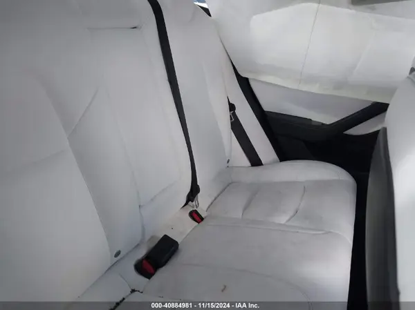 5YJ3E1EA0KF486447 2019 TESLA MODEL 3 - Image 8