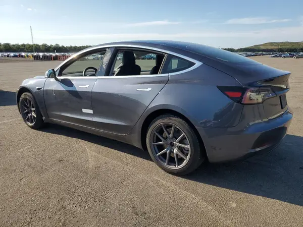 5YJ3E1EA0LF590289 2020 TESLA MODEL 3 - Image 2