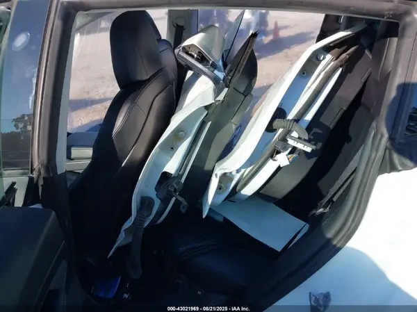 5YJ3E1EA0LF597775 2020 TESLA MODEL 3 - Image 8
