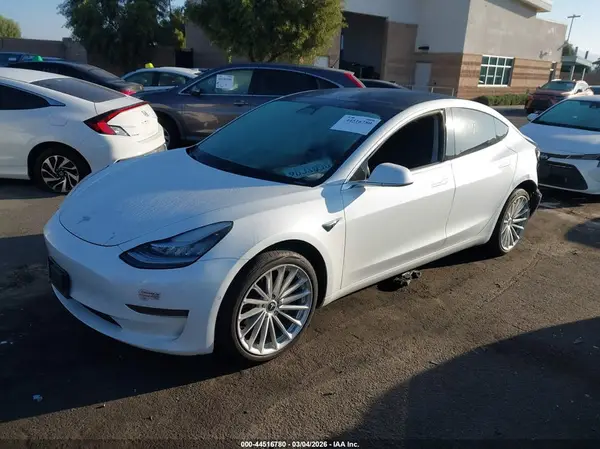 5YJ3E1EA0LF613814 2020 TESLA MODEL 3 - Image 2