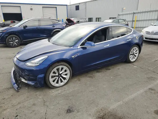 5YJ3E1EA0LF631696 2020 TESLA MODEL 3 - Image 1