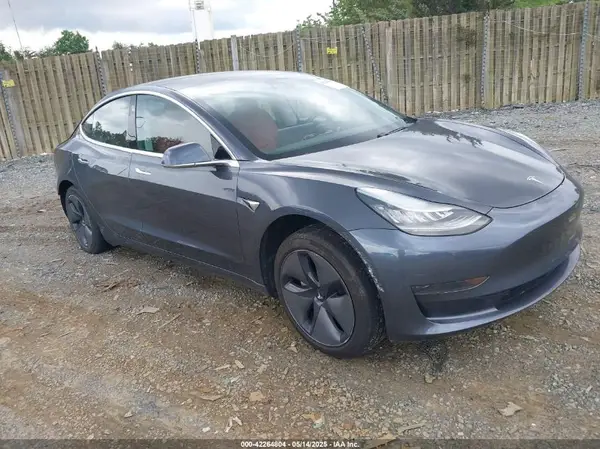 5YJ3E1EA0LF658235 2020 TESLA MODEL 3 - Image 1