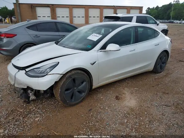 5YJ3E1EA0LF658686 2020 TESLA MODEL 3 - Image 2