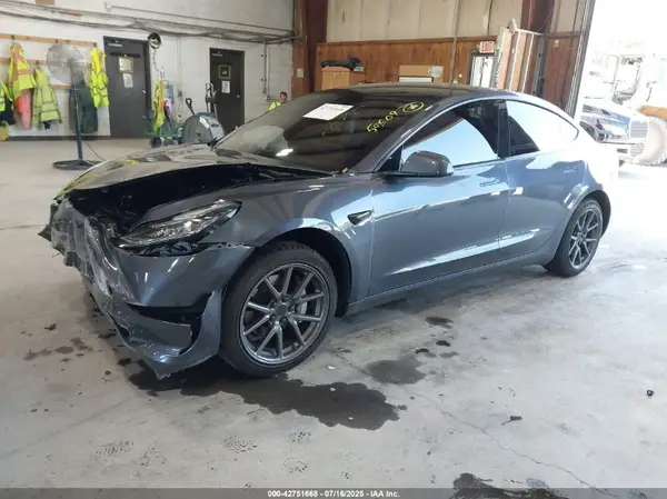 5YJ3E1EA0LF704954 2020 TESLA MODEL 3 - Image 2