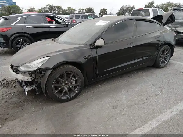 5YJ3E1EA0LF705229 2020 TESLA MODEL 3 - Image 2