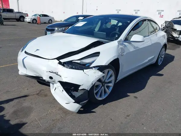 5YJ3E1EA0LF709197 2020 TESLA MODEL 3 - Image 2