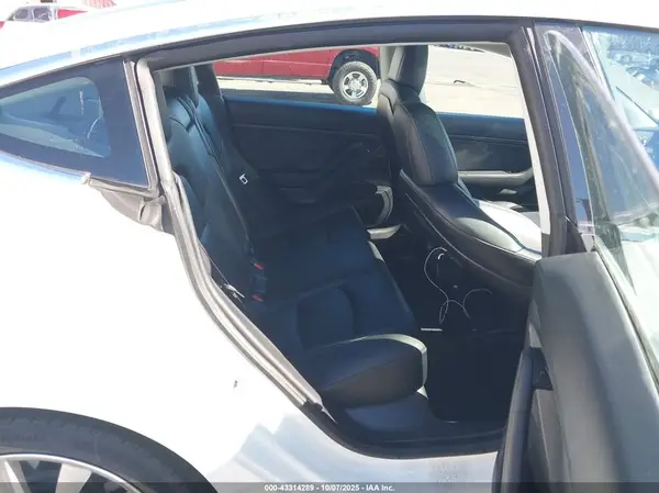 5YJ3E1EA0LF709197 2020 TESLA MODEL 3 - Image 8