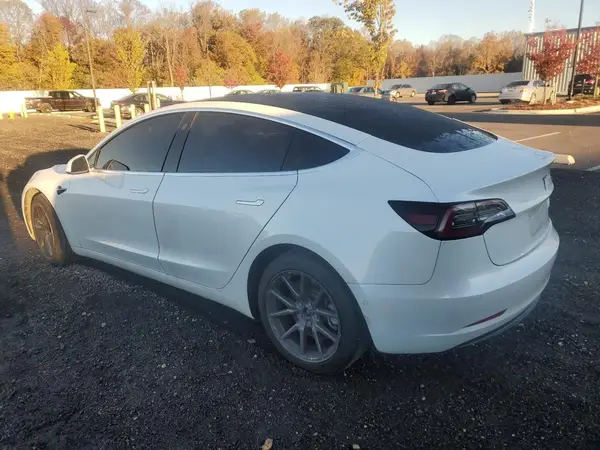 5YJ3E1EA0LF709913 2020 TESLA MODEL 3 - Image 2