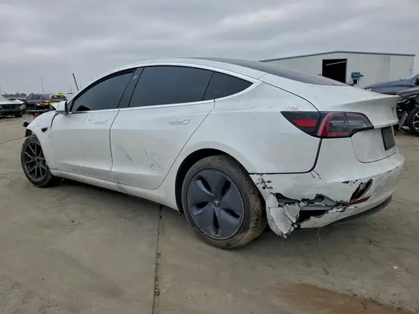 5YJ3E1EA0LF718093 2020 TESLA MODEL 3 - Image 2
