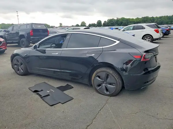 5YJ3E1EA0LF739185 2020 TESLA MODEL 3 - Image 2