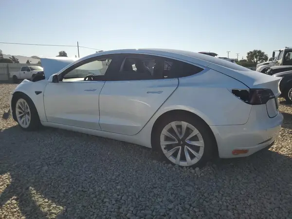 5YJ3E1EA0LF740840 2020 TESLA MODEL 3 - Image 2