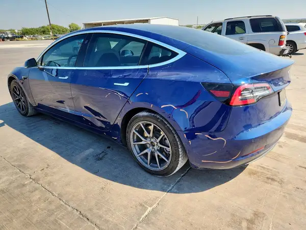 5YJ3E1EA0LF740952 2020 TESLA MODEL 3 - Image 2