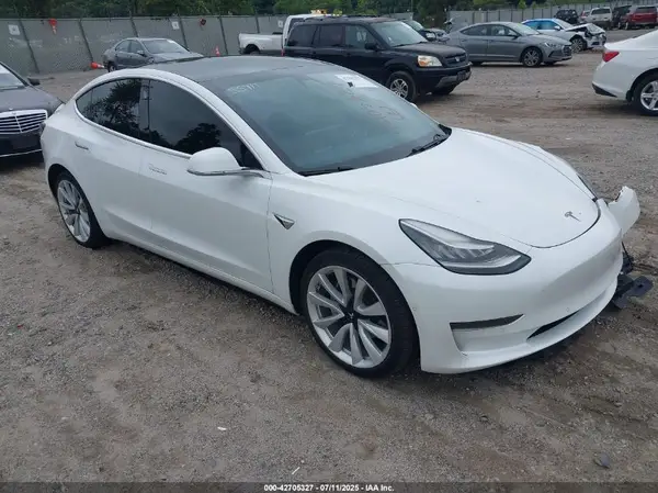 5YJ3E1EA0LF785650 2020 TESLA MODEL 3 - Image 1