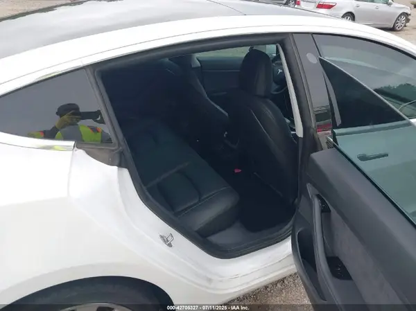 5YJ3E1EA0LF785650 2020 TESLA MODEL 3 - Image 8
