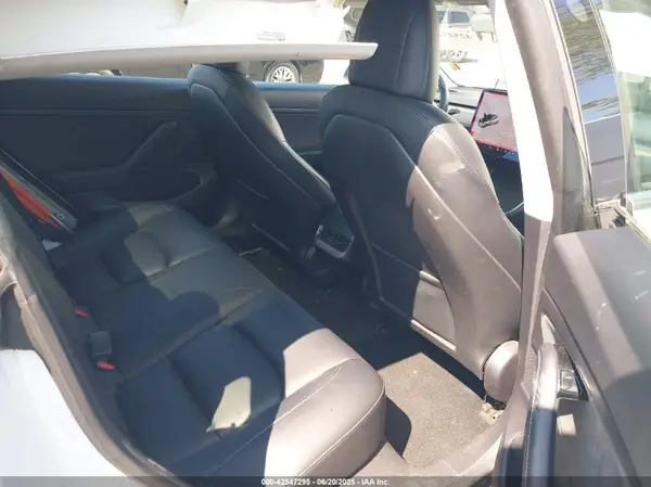 5YJ3E1EA0LF785695 2020 TESLA MODEL 3 - Image 8