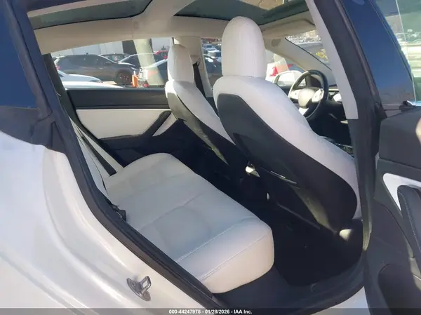 5YJ3E1EA0LF797880 2020 TESLA MODEL 3 - Image 8