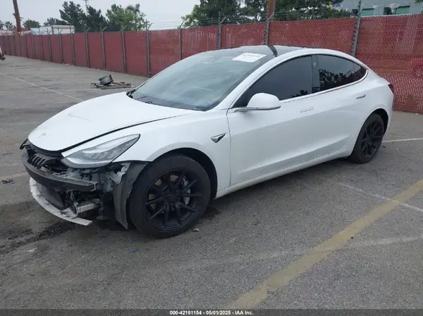 5YJ3E1EA0LF803984 2020 TESLA MODEL 3 - Image 2