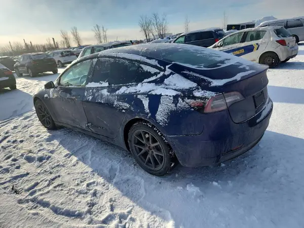5YJ3E1EA0MF031133 2021 TESLA MODEL 3 - Image 2