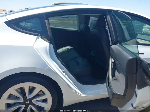 5YJ3E1EA0MF031925 2021 TESLA MODEL 3 - Image 8