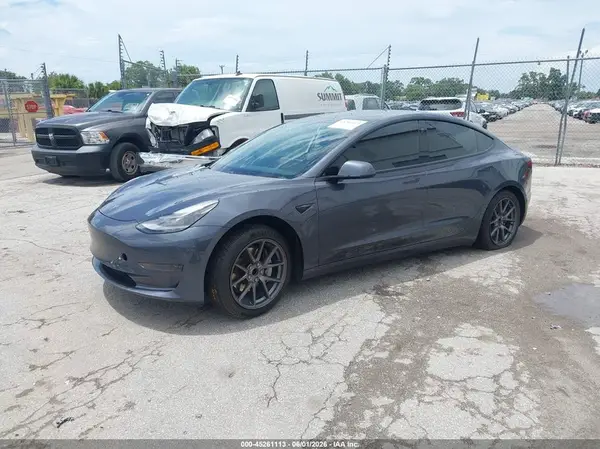 5YJ3E1EA0MF058025 2021 TESLA MODEL 3 - Image 2