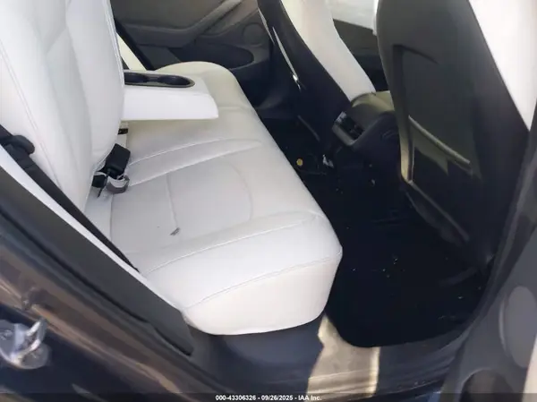 5YJ3E1EA0MF058879 2021 TESLA MODEL 3 - Image 8