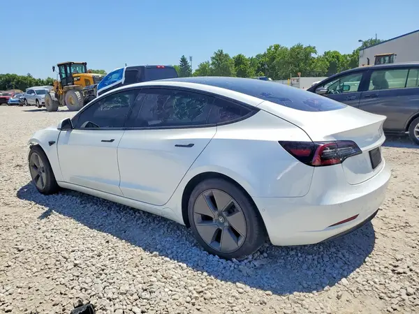5YJ3E1EA0MF067260 2021 TESLA MODEL 3 - Image 2