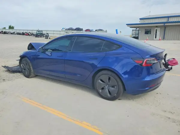 5YJ3E1EA0MF077402 2021 TESLA MODEL 3 - Image 2