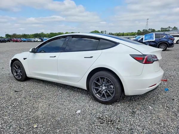 5YJ3E1EA0MF084740 2021 TESLA MODEL 3 - Image 2