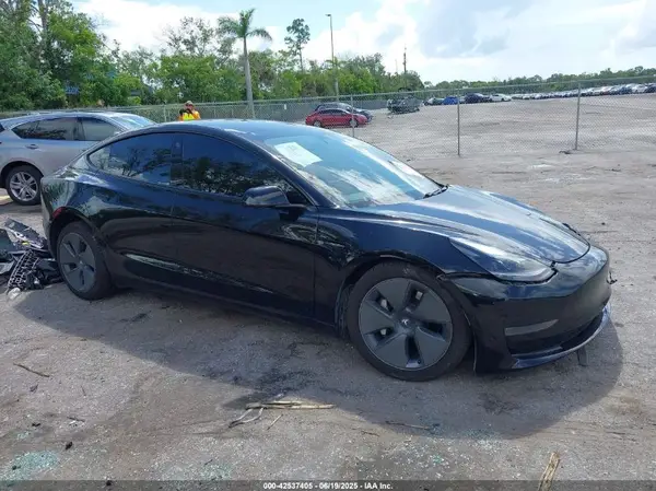 5YJ3E1EA0MF084849 2021 TESLA MODEL 3 - Image 1