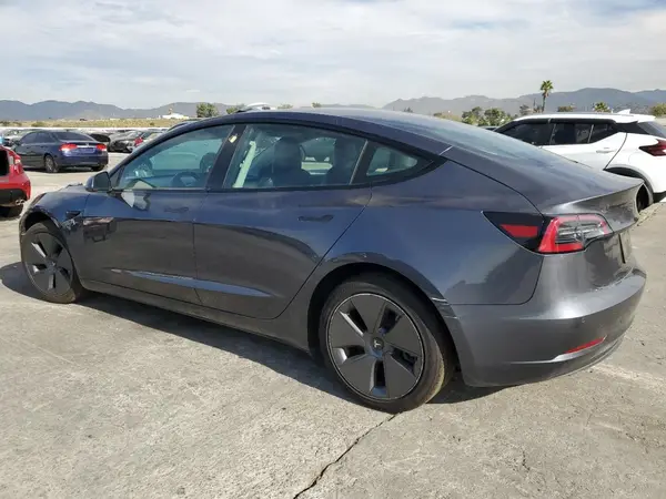 5YJ3E1EA0MF092143 2021 TESLA MODEL 3 - Image 2