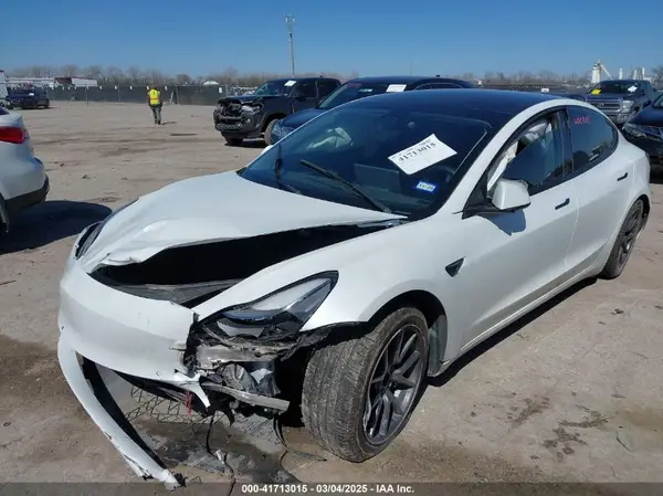 5YJ3E1EA0MF096368 2021 TESLA MODEL 3 - Image 2