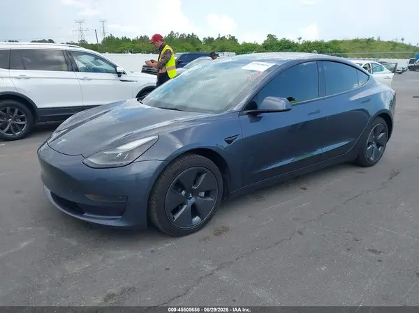 5YJ3E1EA0MF096824 2021 TESLA MODEL 3 - Image 2