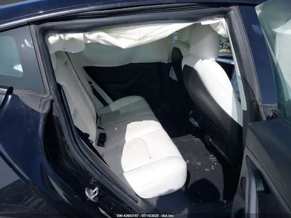 5YJ3E1EA0MF097228 2021 TESLA MODEL 3 - Image 8