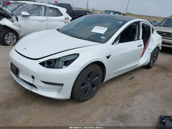 5YJ3E1EA0MF098878 2021 TESLA MODEL 3 - Image 2
