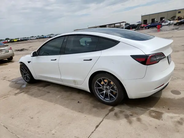5YJ3E1EA0MF100225 2021 TESLA MODEL 3 - Image 2