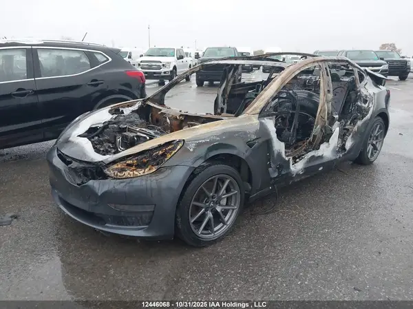 5YJ3E1EA0MF838395 2021 TESLA MODEL 3 - Image 2