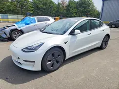 5YJ3E1EA0MF851972 2021 TESLA MODEL 3