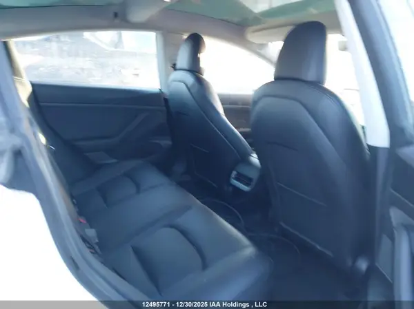 5YJ3E1EA0MF857285 2021 TESLA MODEL 3 - Image 8