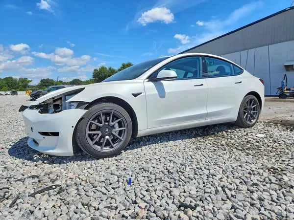 5YJ3E1EA0MF859876 2021 TESLA MODEL 3 - Image 1