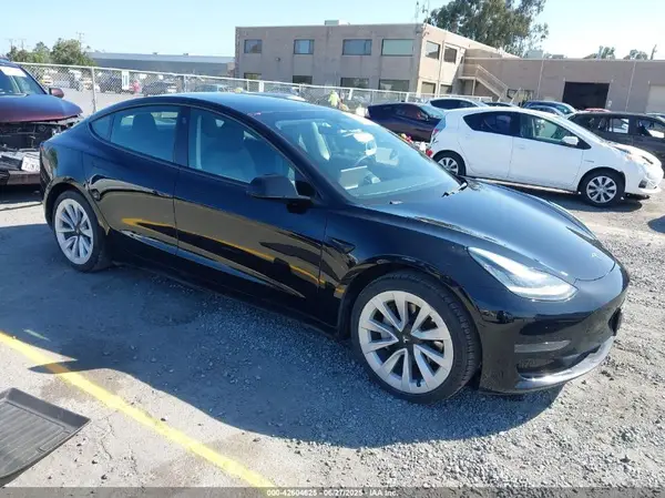 5YJ3E1EA0MF861210 2021 TESLA MODEL 3 - Image 1