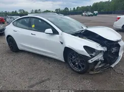 5YJ3E1EA0MF861370 2021 TESLA MODEL 3